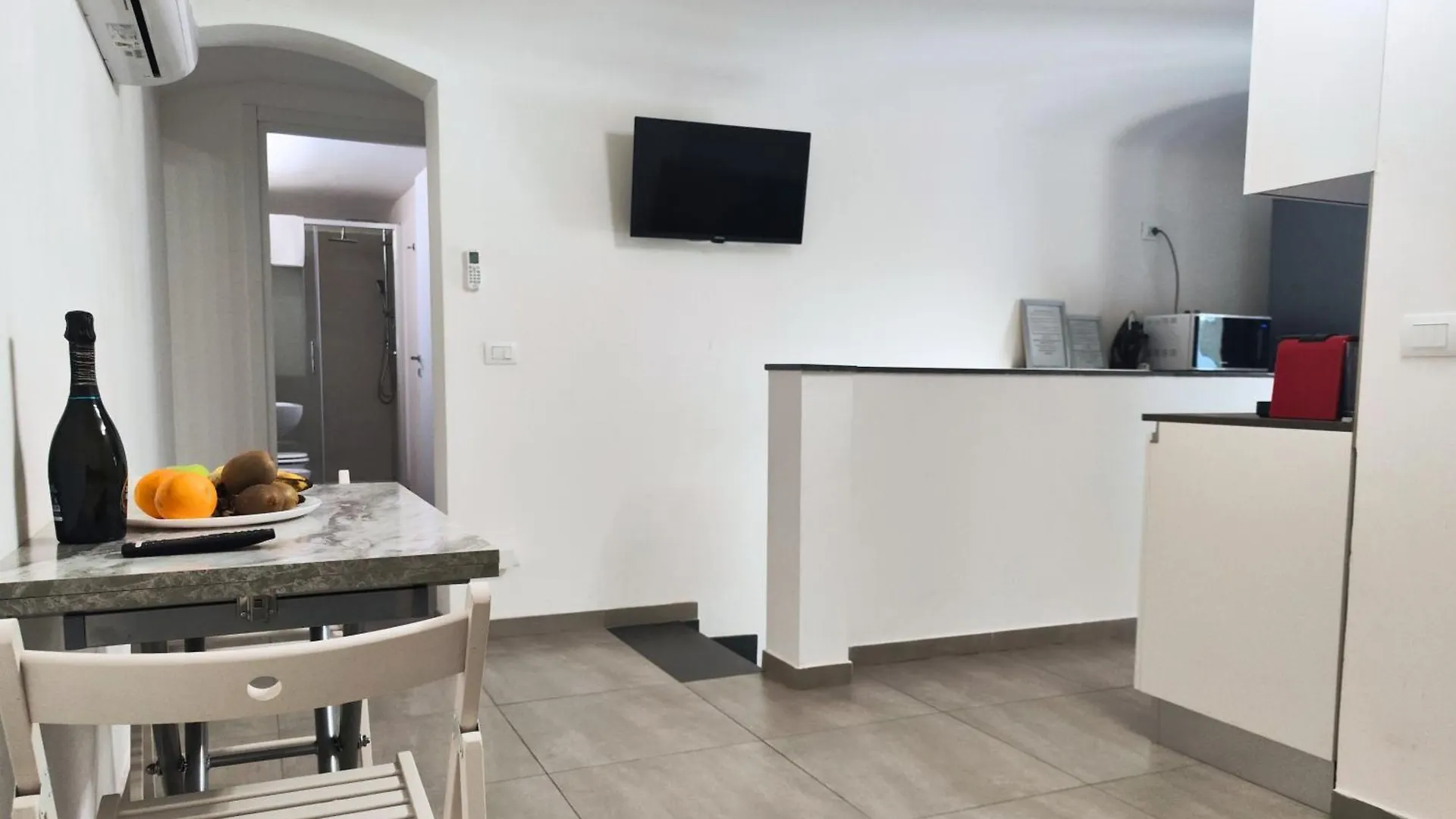 Apartment Home De Curtis Catania Italy