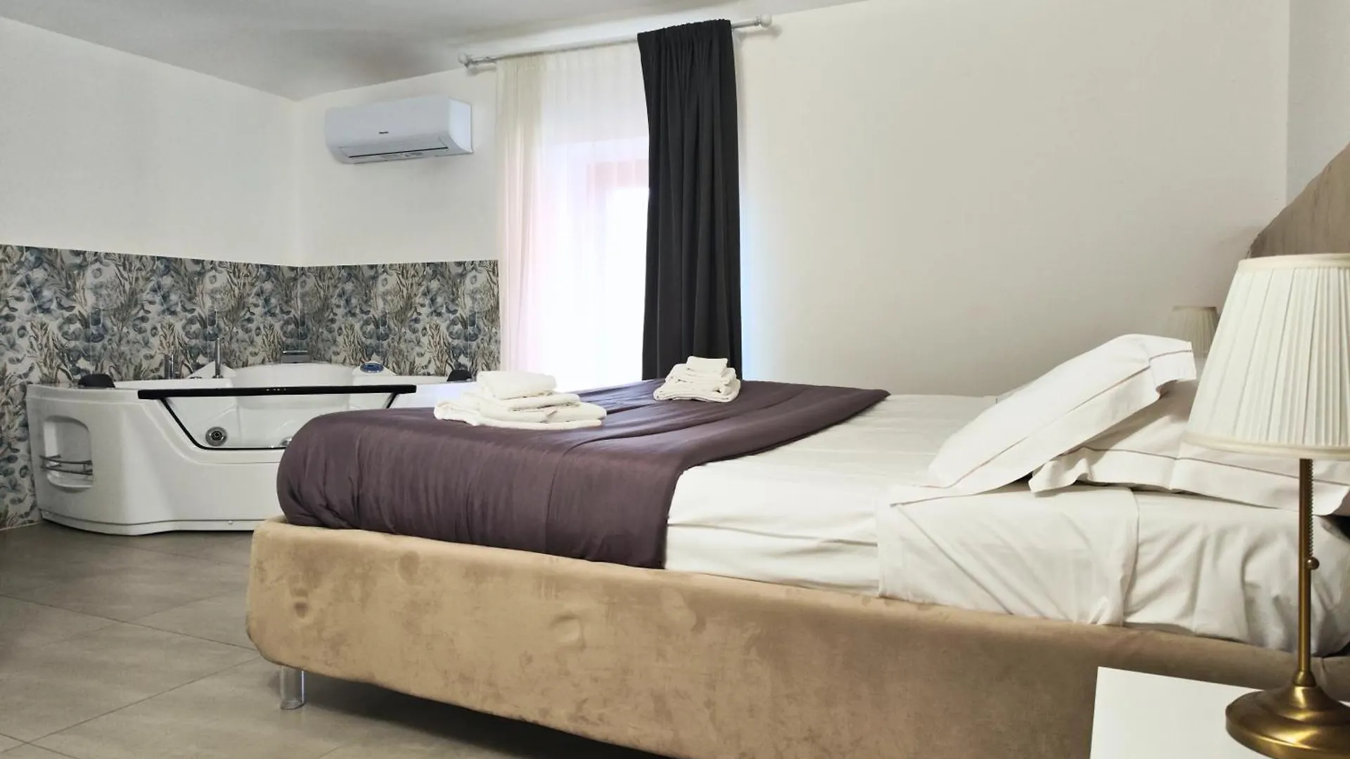Apartment Home De Curtis Catania