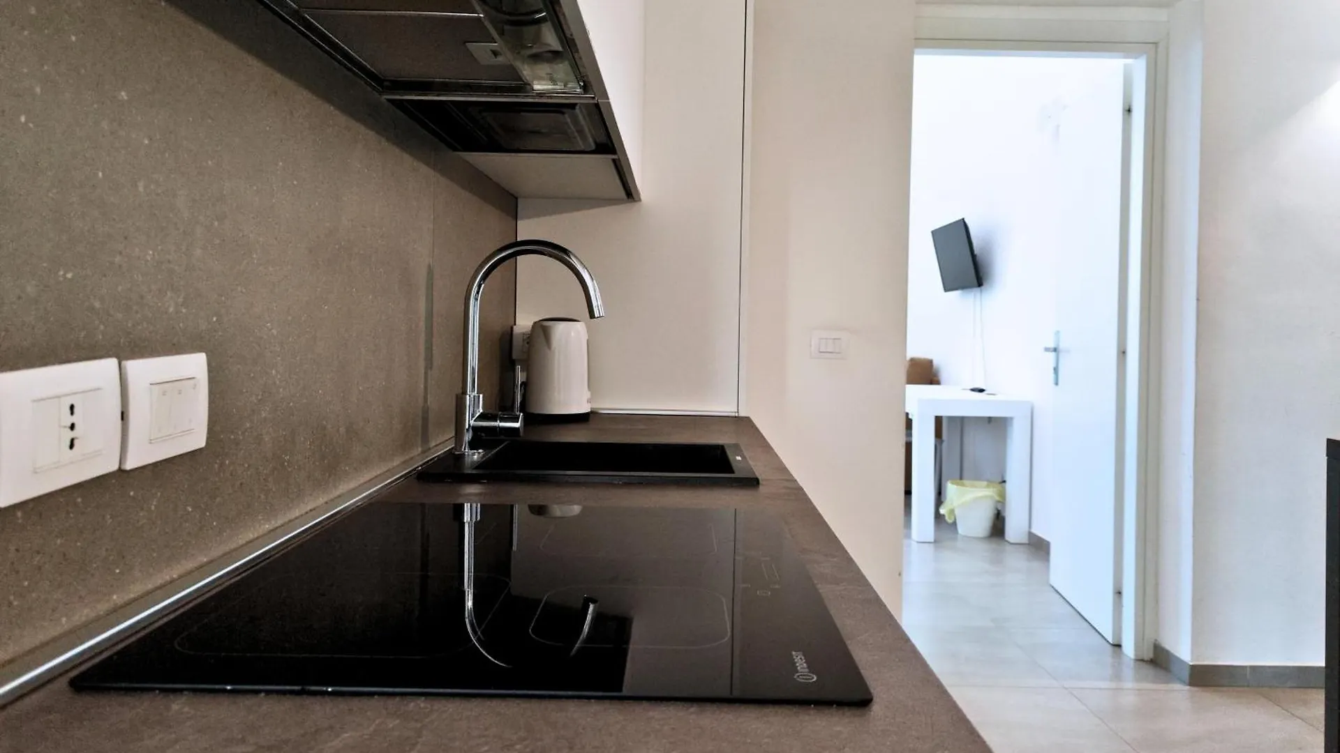 Home De Curtis Catania Apartment