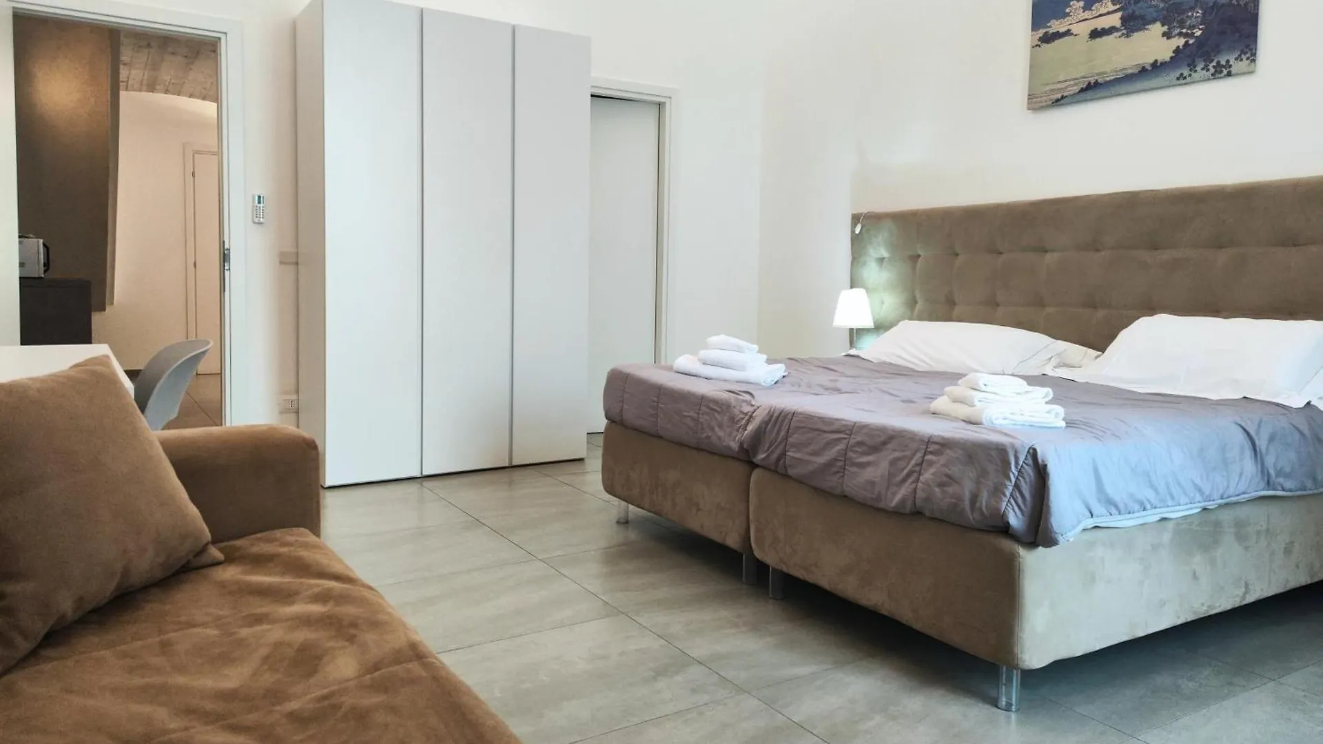 Home De Curtis Catania
